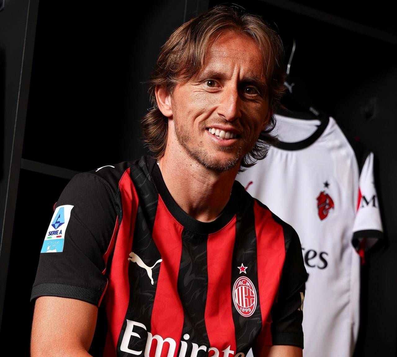 记者：埃及主帅希望萨拉赫和马尔穆什能参加12月14日的比赛