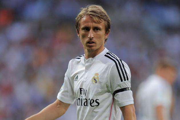 足球足球天才少年迎来国家队首秀，全场最佳